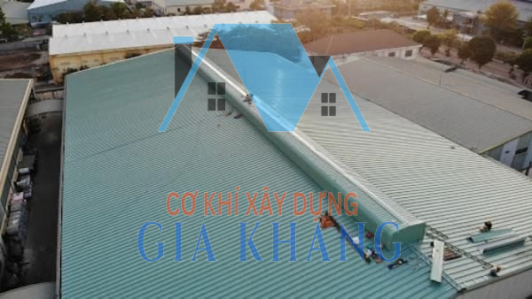 Đơn Vị Thi Công Mái Tôn Tại TPHCM Uy Tín, Giá Rẻ, Bảo Hành Lâu Dài